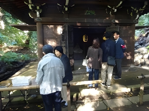 得仁堂ガイドツアー(昨年度の様子)