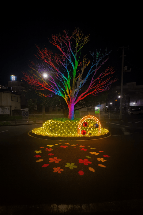 東飯能駅前の桜の木のイルミネーション(イメージ)