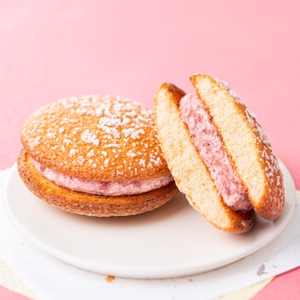 ナボナ苺クリーム