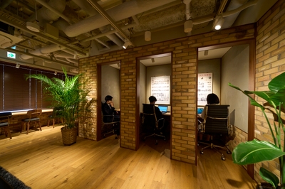 bNQIuLFlJPLgAB5qtFAS.jpg?w=940&h=940