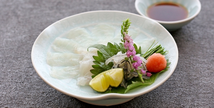 ふぐの薄造り(てっさ)