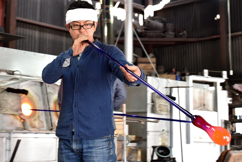 <肥前びーどろ>