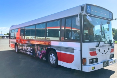スタートアップW杯九州大会優勝記念　熊本バスにラッピング広告を開始