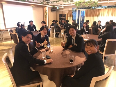 bakIEwnIQiPPKXjMgaWm.jpeg?w=940&h=940