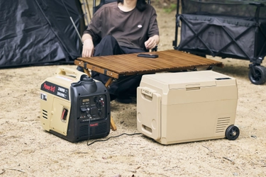 PowerArQのシグネチャーカラー“コヨーテタン”の発電機が発売開始。最大3100Wの高出力×インバーター方式で家庭用家電も安心対応。
