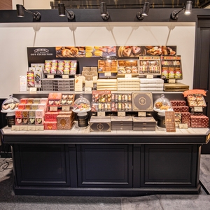 bh9FNXbe4RetjNMMbZBD.jpg?w=940&h=940