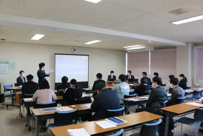 bhF8EWJvKba1VZo5iFuQ.jpg?w=940&h=940