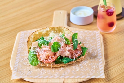 bhXvPBRqk8WgTnYxGCnd.jpg?w=940&h=940