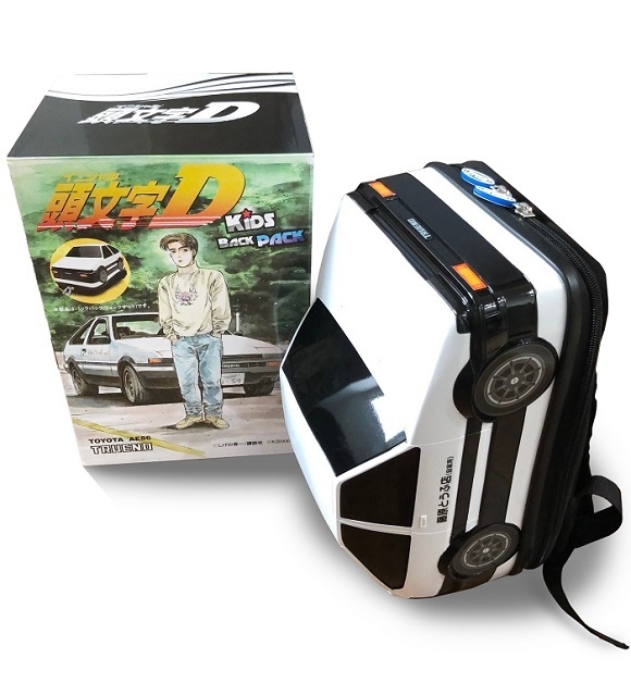 頭文字D』藤原とうふ店仕様のAE86バックパック 数量限定でCAMSHOP