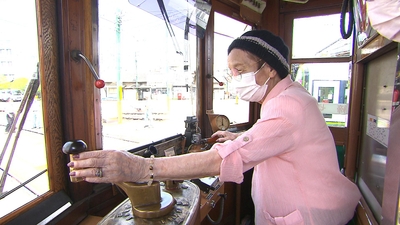 boobiC9L2XenV4rWxS8n.jpg?w=940&h=940