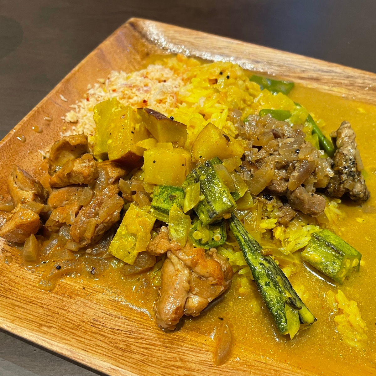 スリランカのお母さん直伝! 「ランカカレー+e」が金曜土曜だけの限定営業で大崎にオープン!