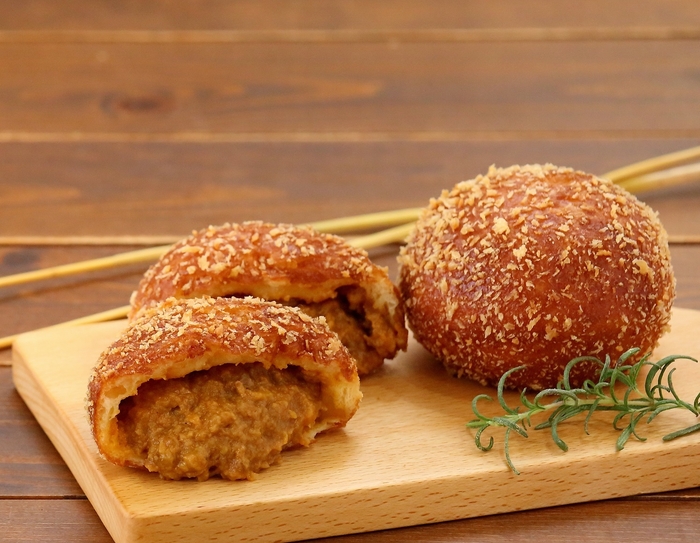 黒豚甘口カレーパン