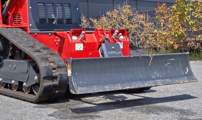 フロントシールドで障害物を除去