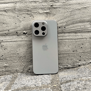 (端末)iPhone 15 Pro ナチュラルチタニウム×(製品カラー)ナチュラル