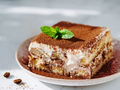 現地でスイーツを食べてみたい国・地域ランキング ～ティラミスやマリトッツォのあの国が1位！ 阪急交通社が公開～