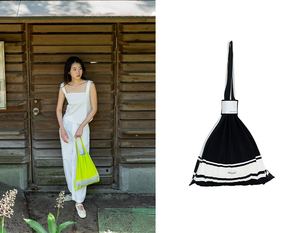 RANDOM BORDER PLEATS KNIT BAG