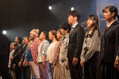 cBWx5xa5glqzjUnI4dp0.jpg?w=940&h=940