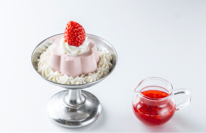 いちごの皿プリン ~いちごソース付~