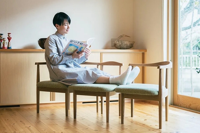 低座:親子のいす(2)