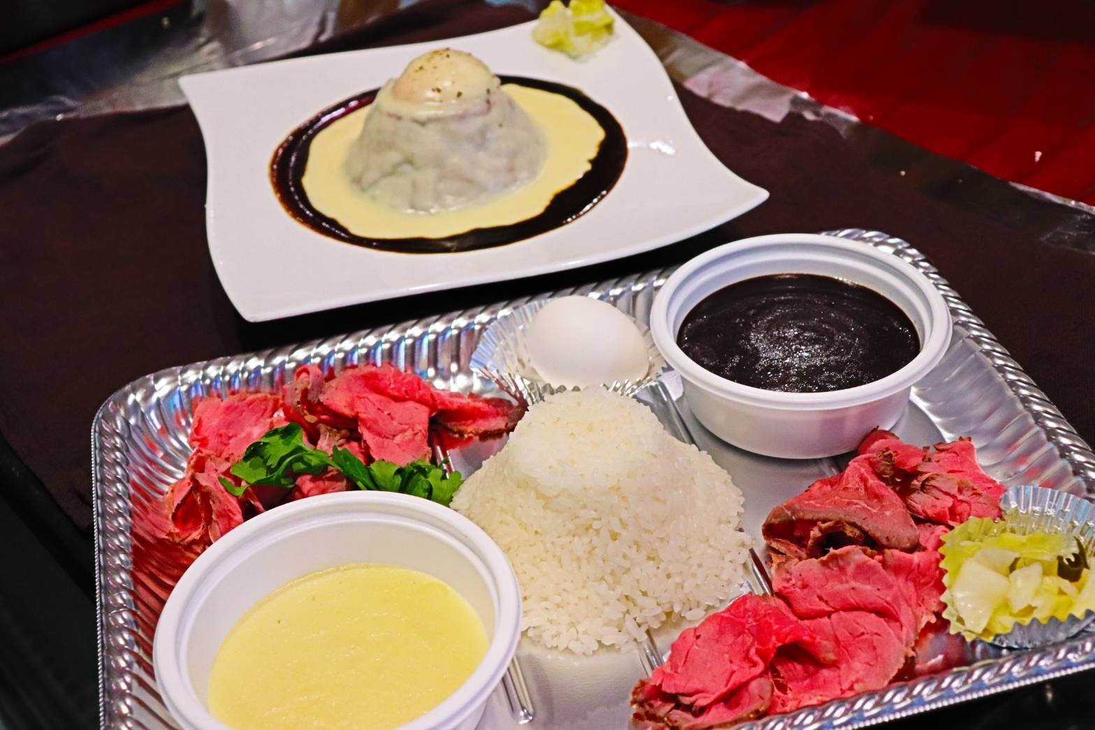 久我山駅徒歩3分『ジェイズカレー久我山店』はカレーとポテクリソースが美味しい肉料理店!駅近ドットコムで情報を公開中