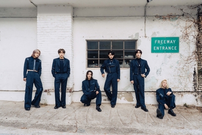 左から　JunJi　Rie　KB　Mill　Nine　YooJung