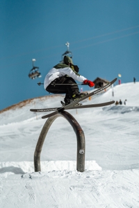 cP5OxX5Fq74PD9eHooYV.jpg?w=940&h=940