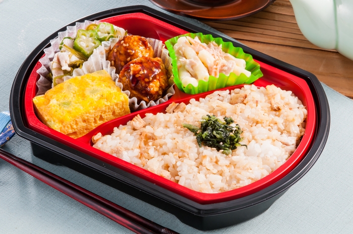 海・里山いかすメカジキめし弁当 接写(画像はイメージです。)