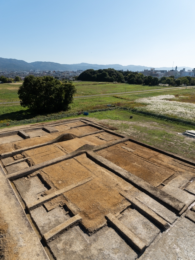 小山状に残されていた基壇の痕跡(平城宮跡第615次調査)