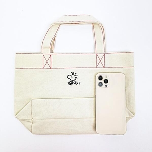 スヌーピー75thデザインのトートバッグ