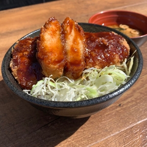 ccF97QJ898or8KTT4IWb.jpg?w=940&h=940