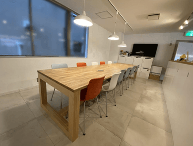 ceadTrkb9A9VmvdmEGIs.png?w=940&h=940