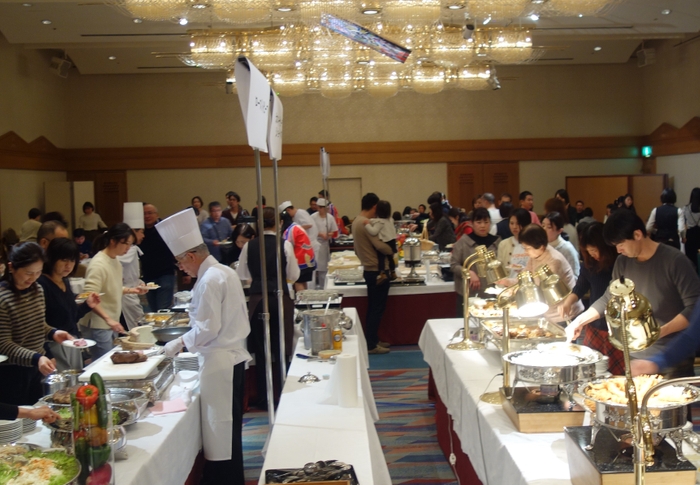 お正月バイキングの会場風景(ホテルキャッスルプラザ大宴会場)