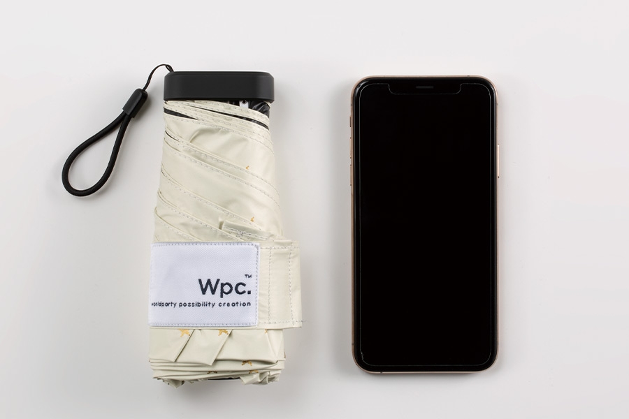 傘本体とスマートフォン(iPhoneXS)