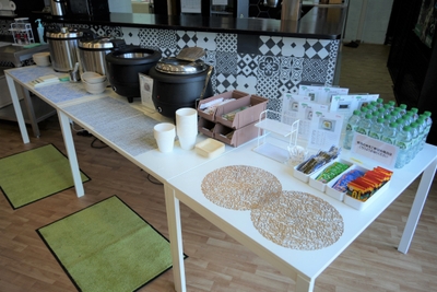 過去のJSCサポート拠点での食事提供の様子