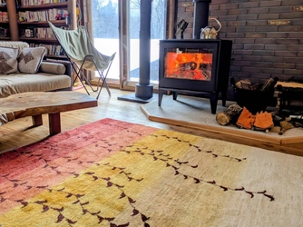 薪ストーブとギャッベ絨毯のコラボ展示販売会、滋賀県高島市で開催！