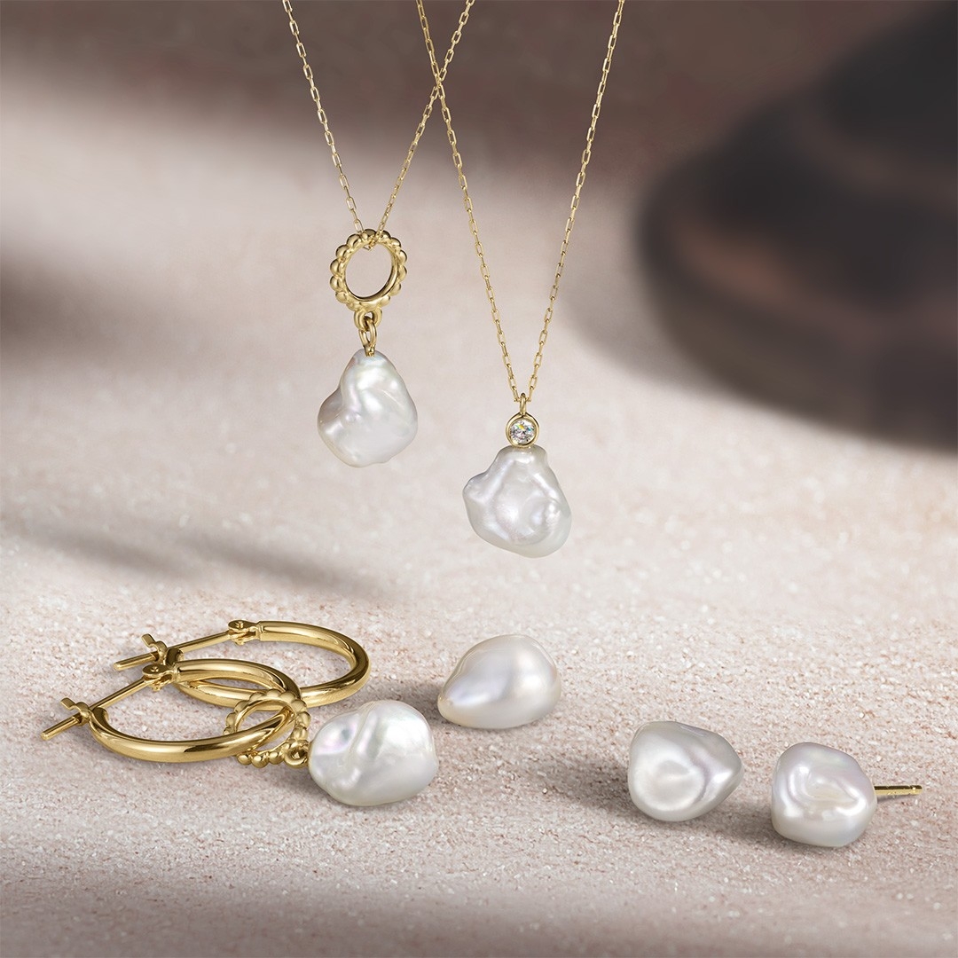 『Perlina -ペルリーナ-』 チャーム、ピアス、ネックレス