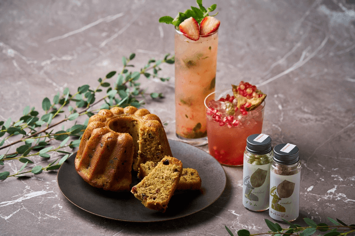 ノボテル奈良で提供する「フルーツケーキ×カクテルセット」