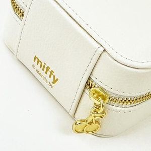 ミッフィーのおしゃれなアクセサリーケース