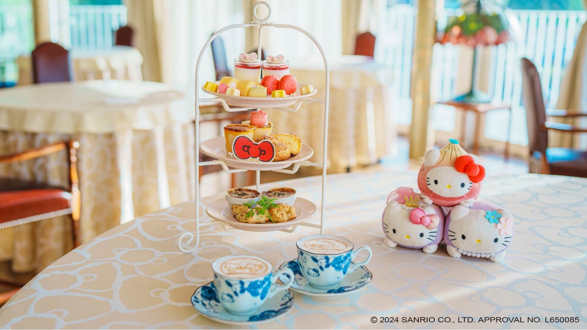 ハローキティが彩られたかわいい期間限定のアフタヌーンティ♪ 『ハローキティのアフタヌーンティ』 10月16日より提供開始