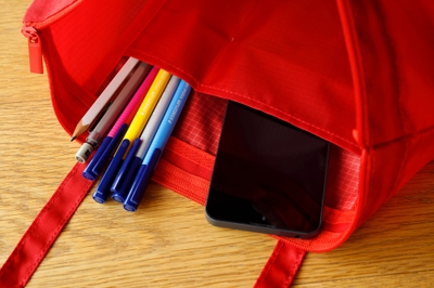 小物が入る内ポケットつき