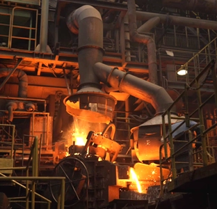 バイオ燃料「Bio-M-Coke」の実証実験を 協業企業の生産ラインで開始