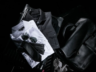 旅行中もシワを気にしない！持ち運び便利なノーアイロンシャツ