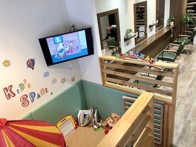 dBzyBeF30wUPSKlIoutI.jpg?w=940&h=940