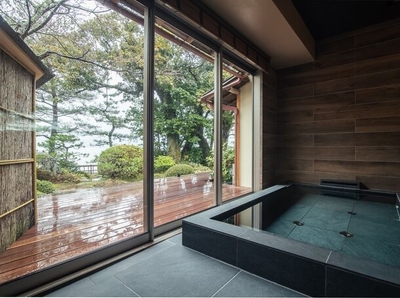 dFFBiIhsdL20UZU48MrS.jpg?w=940&h=940