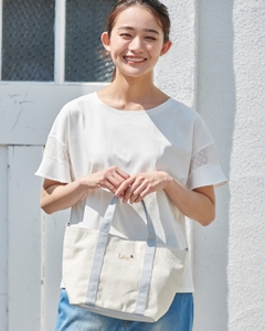 ★Lee(R)トリプルコラボアイテム　ミニトートバッグ¥3,957　キャンバストート素材でハンドルと底にキキ＆ララのイメージカラーを使用。