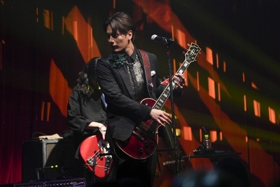 dLU5BfImi8MjIgRLOdFy.jpg?w=940&h=940