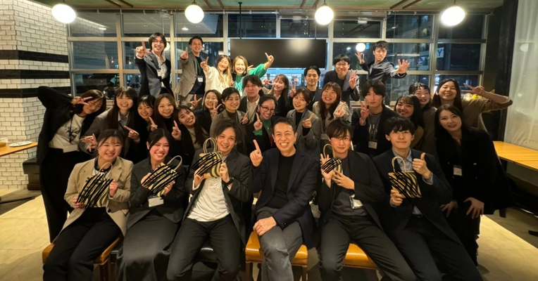 本気のハロウィンで離職率2%“遊びが仕事になる”組織文化