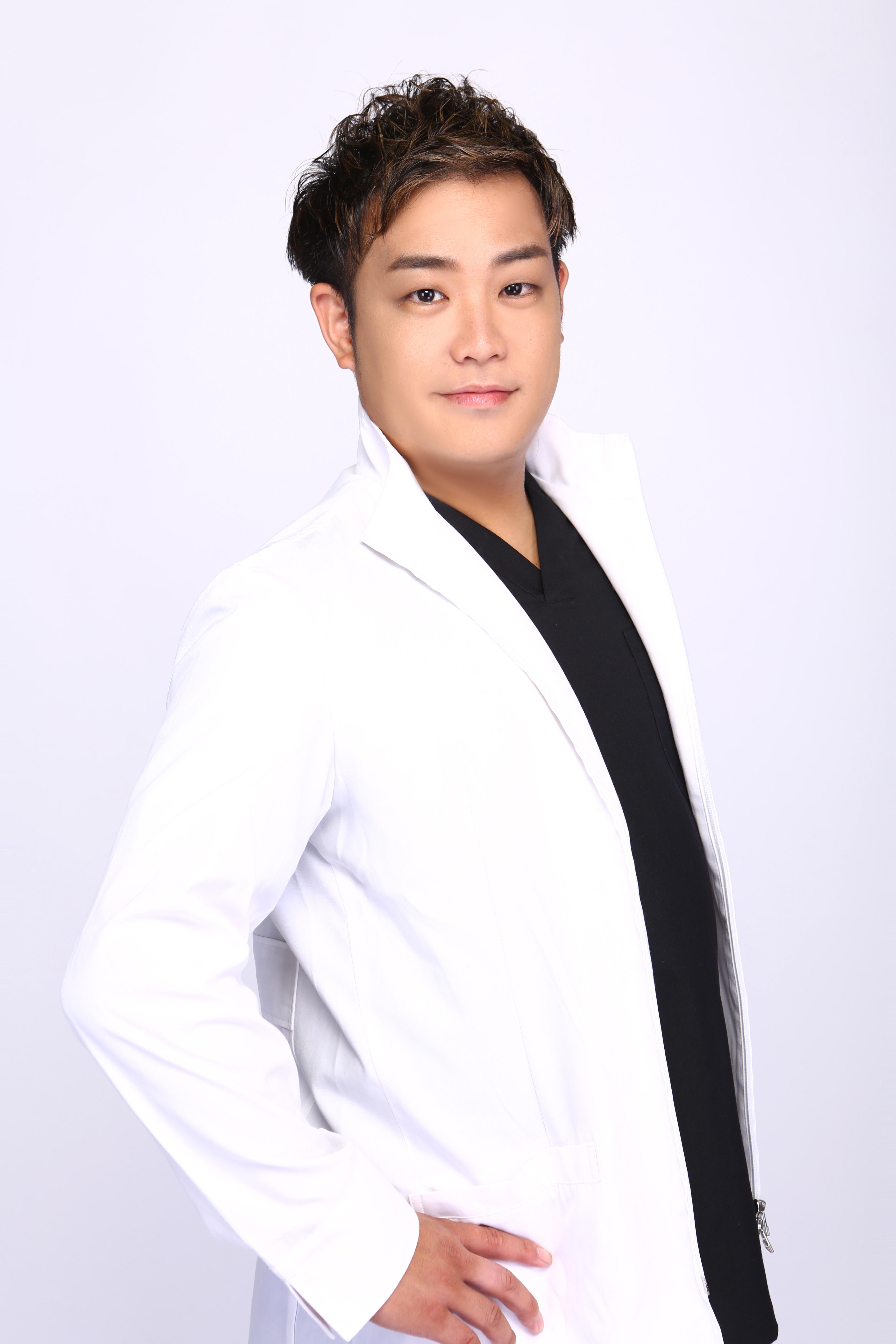 鍼灸業界に新たな風を吹かせる「久保亮太」が美容業界と美容医療の融合に切り込む!