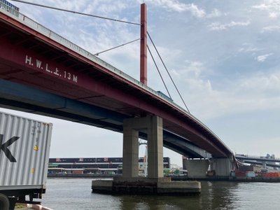 dVTD2th2t97ii5qp8uT5.jpg?w=940&h=940