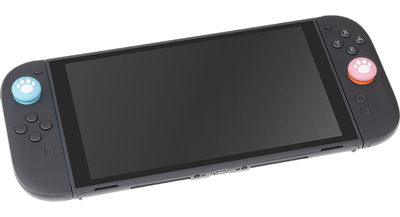 『CYBER・アナログスティックカバー ねこにゃん プラス（Switch2 Joy-Con2用）』装着イメージ